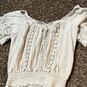 Elegant White Lace Trimmed Women's Top